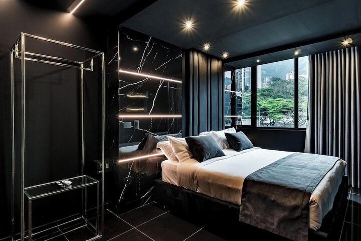 Room 3 of 58