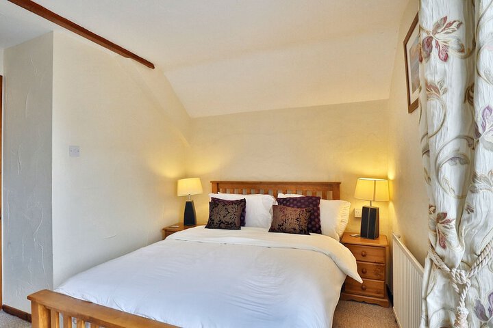 Room 40 of 65