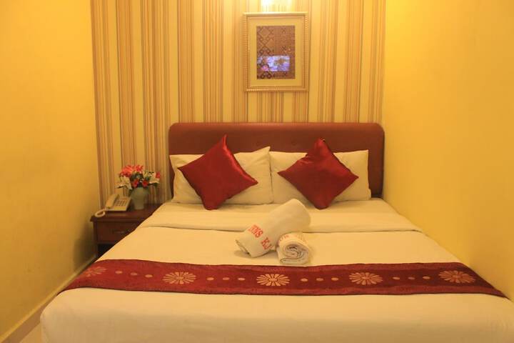Room 13 of 29