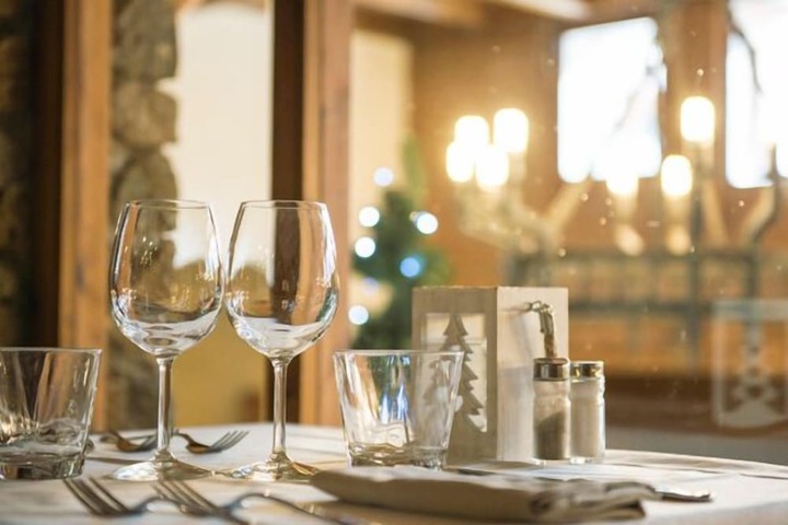Dining 77 of 91