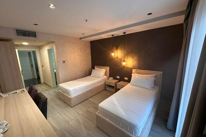 Room 14 of 54