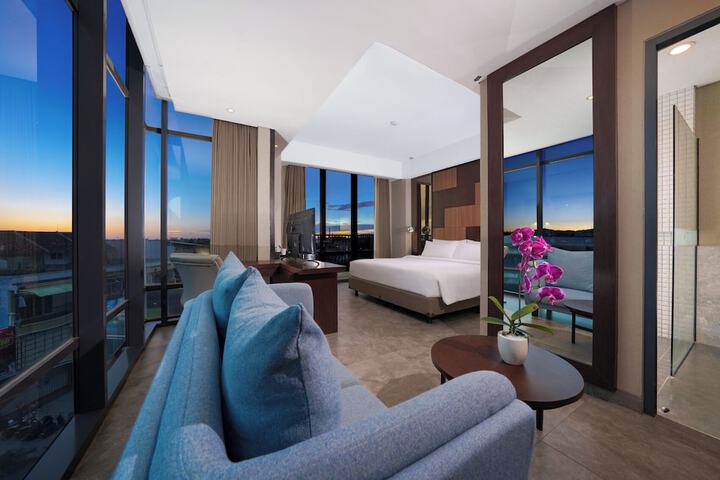 Room 21 of 50