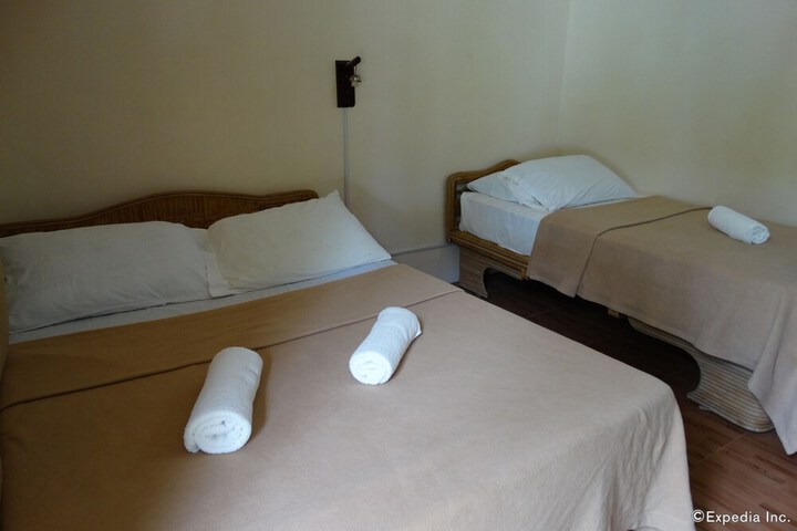 Room 12 of 42