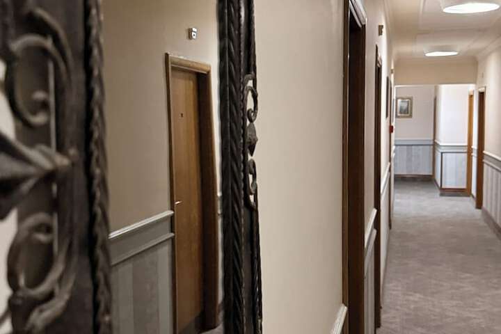 Ballroom/Hall 74 of 83