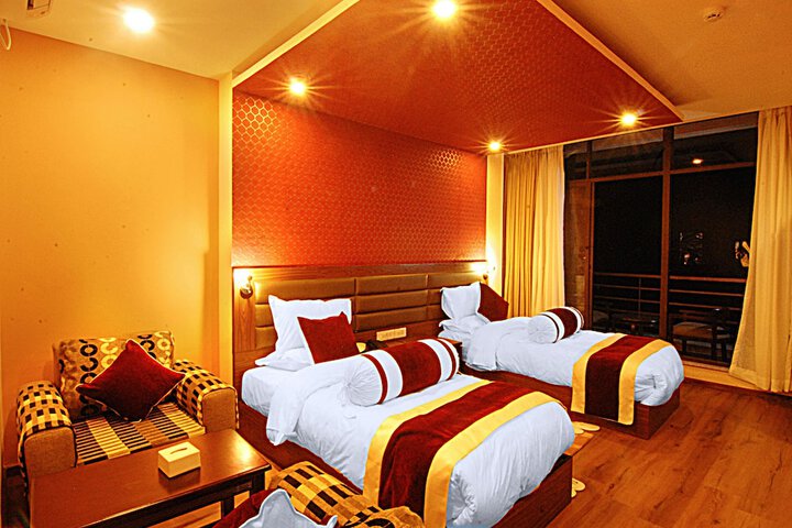 Room 8 of 70