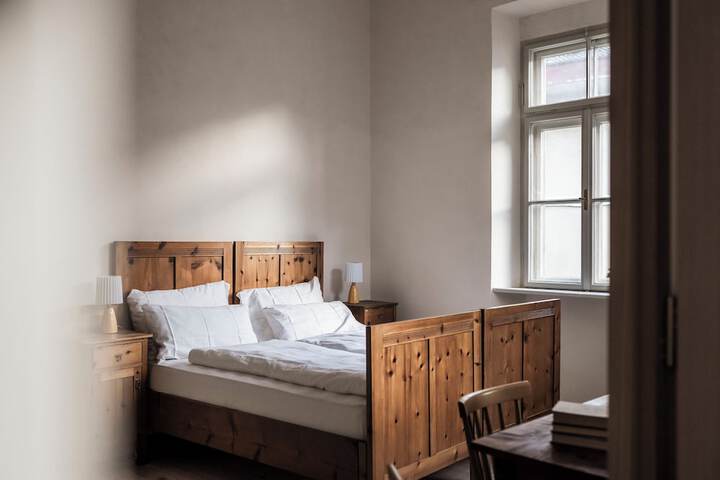 Room 18 of 46