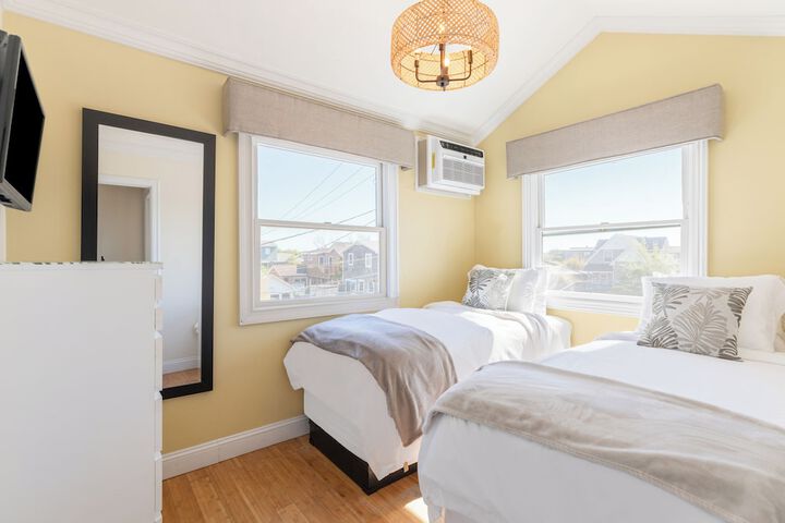 Room 14 of 75