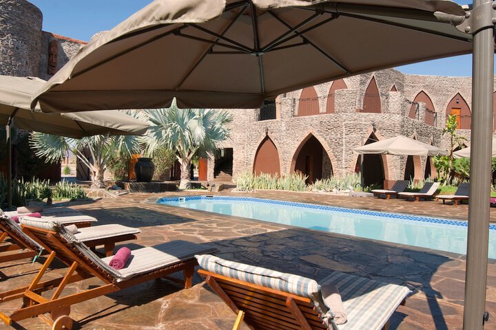 Pools & Facilities