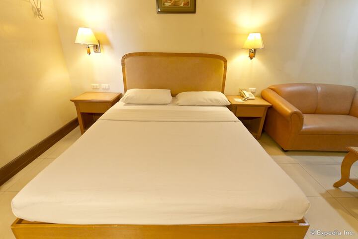 Room 15 of 60