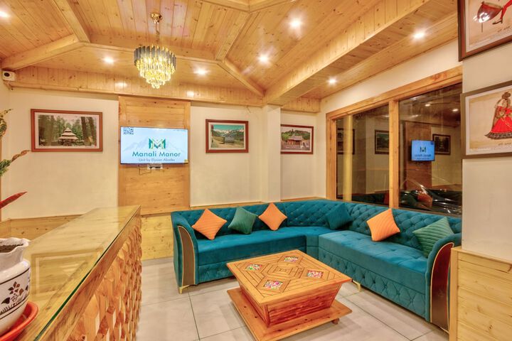 Manali Manor