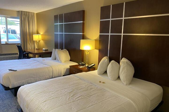 Double Deluxe King Bed