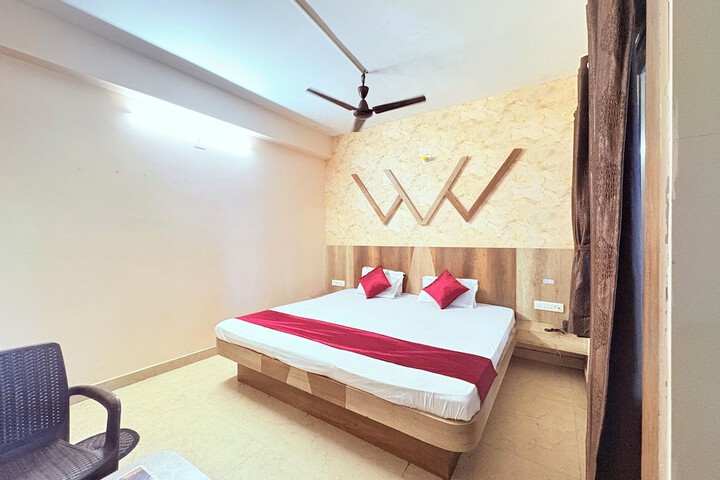 Room 43 of 63