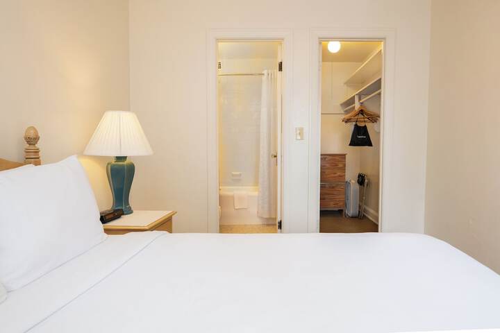 Room 34 of 64