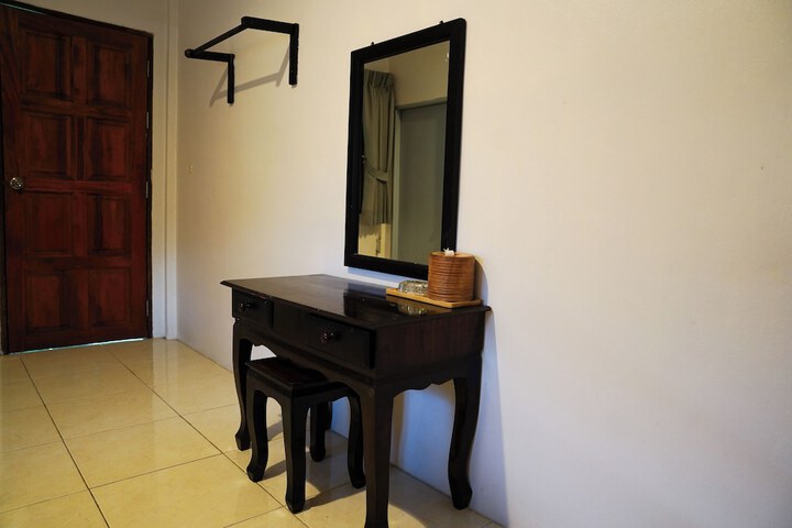 Room 8 of 22