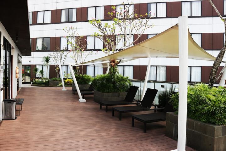 Hotel with Pool