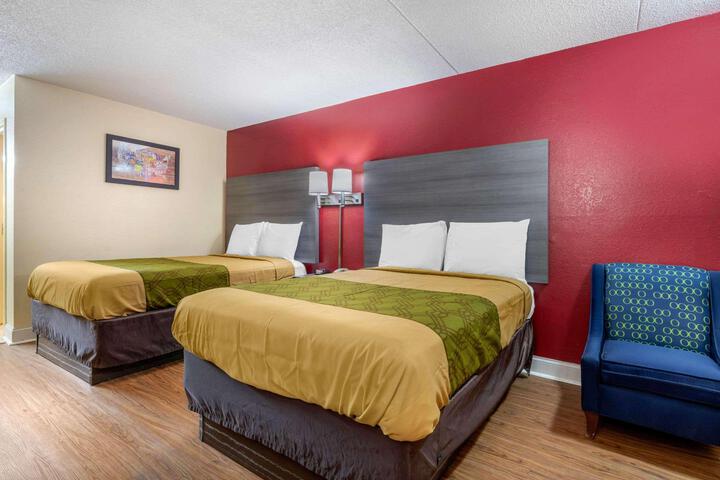 2 Double Beds (9 of 10)