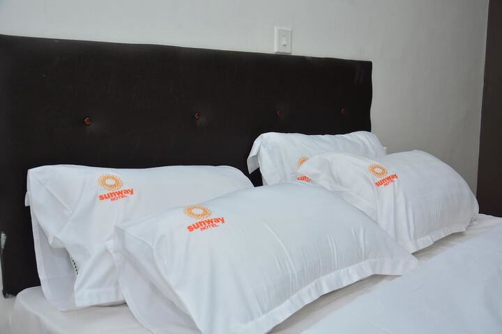 Room 8 of 17