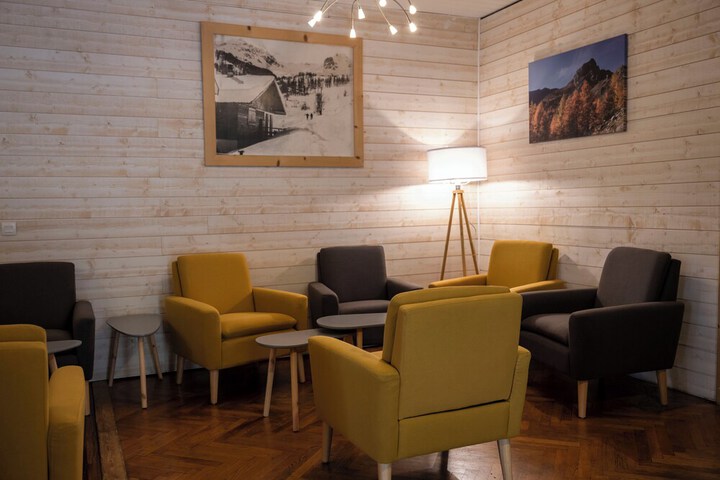 Room 21 of 48