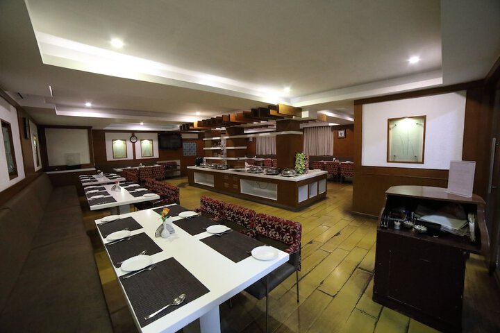 Dining Photos