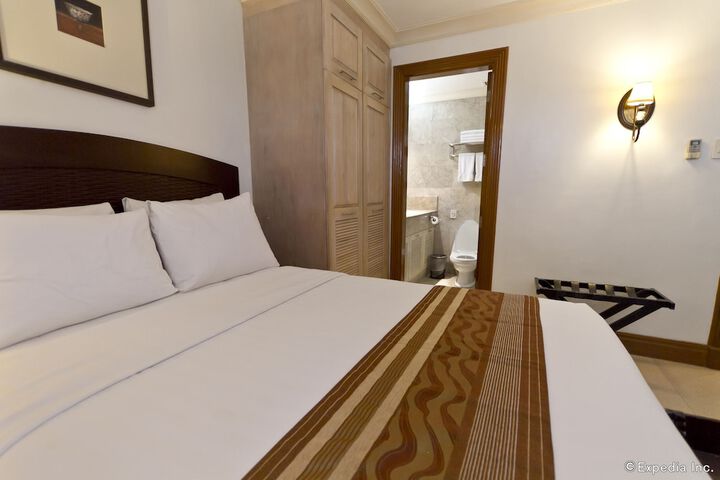 Room 20 of 121