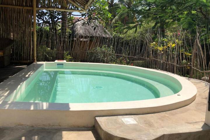 Pool 13 of 25