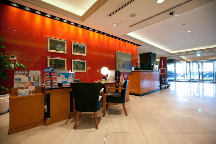 Hotel Lobby