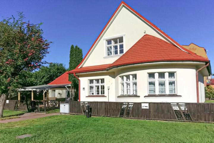 Stunning Home in Darlówko With 5 Bedrooms