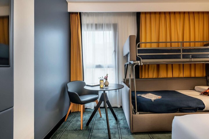 Room 20 of 96