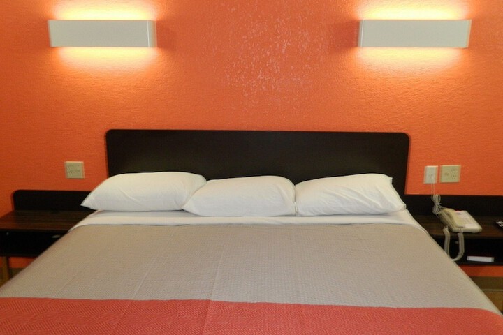 Room 21 of 69