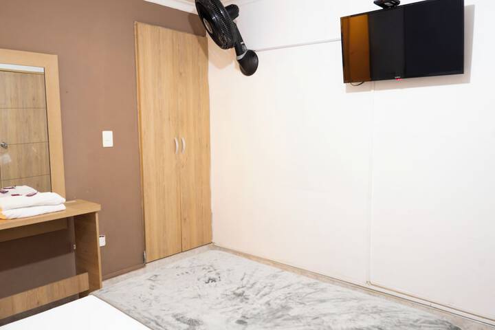 Room 10 of 69