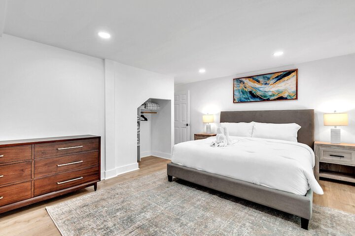 Room 28 of 191