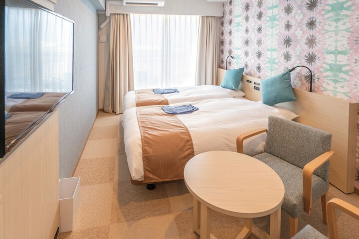 Room 14 of 64