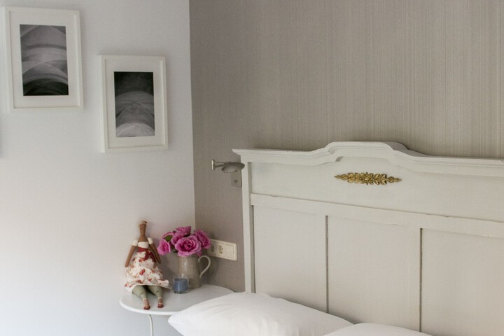 Room 6 of 72