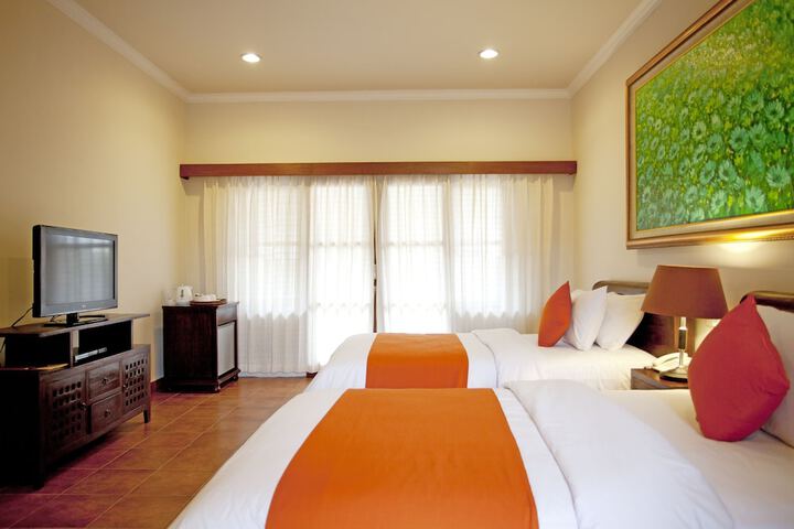 Room 8 of 27
