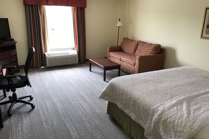 Room 28 of 121