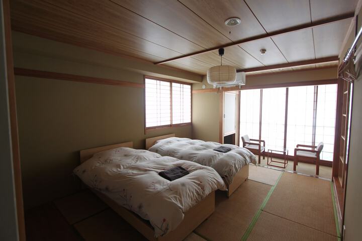 Room 25 of 57