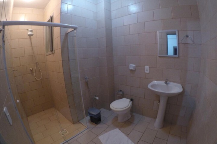 Room 42 of 64