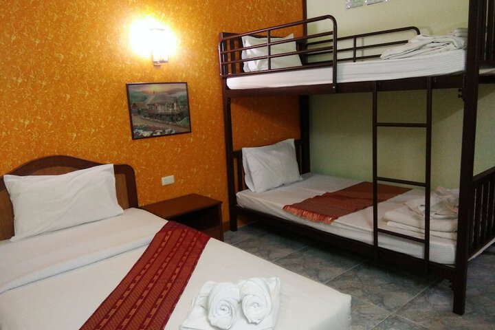 Room 27 of 66