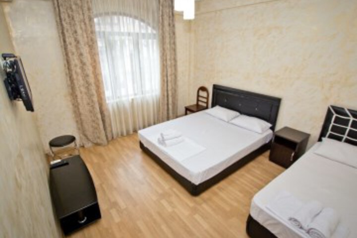 Room 16 of 93