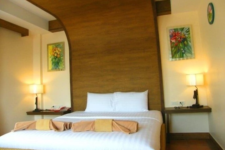Room 8 of 31