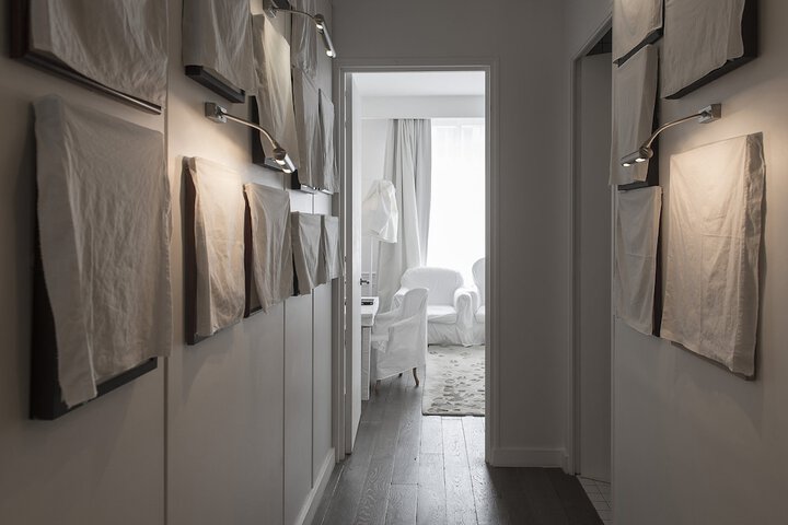 Room 27 of 85