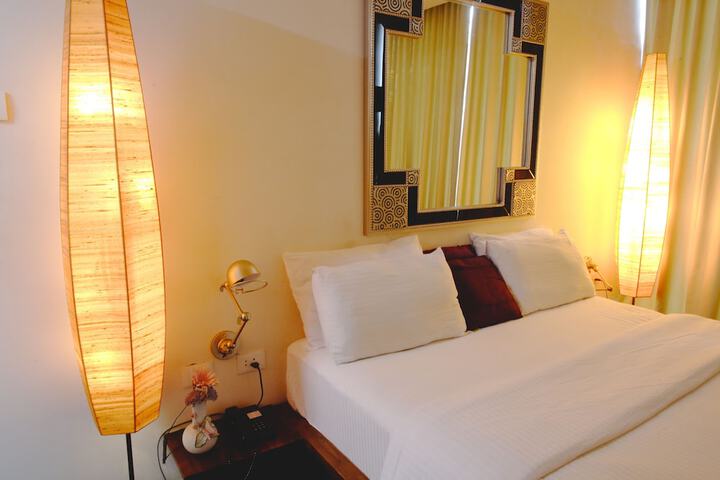 Room 12 of 52