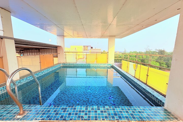 Pool 58 of 77
