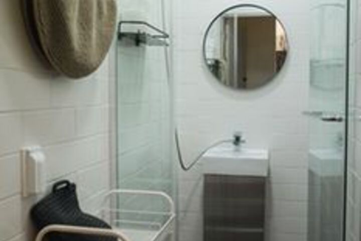 Room 6 of 39