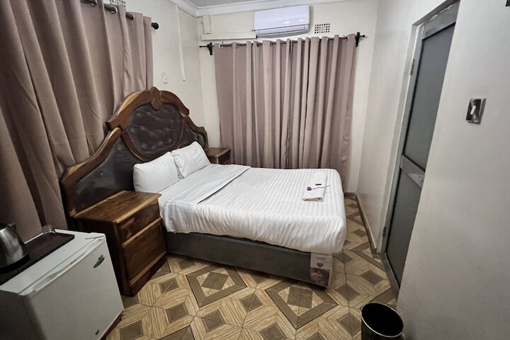 Room 17 of 62