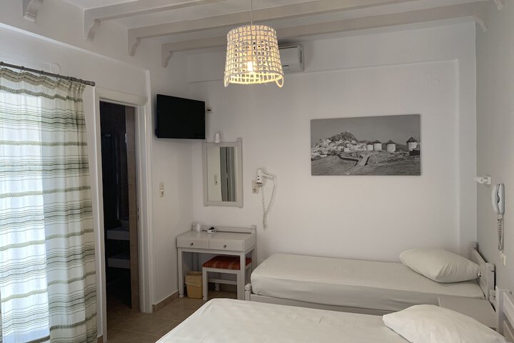 Room 11 of 61