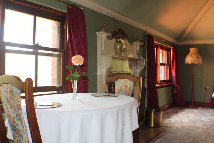 Room 16 of 44