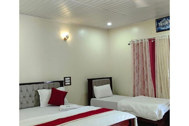 Room 14 of 38