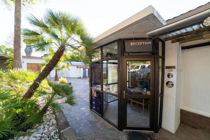 Exterior of Hotel Pension Palmquell
