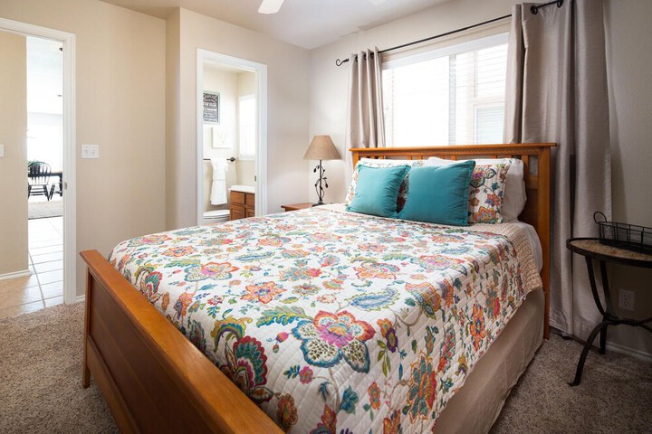 Room 4 of 26